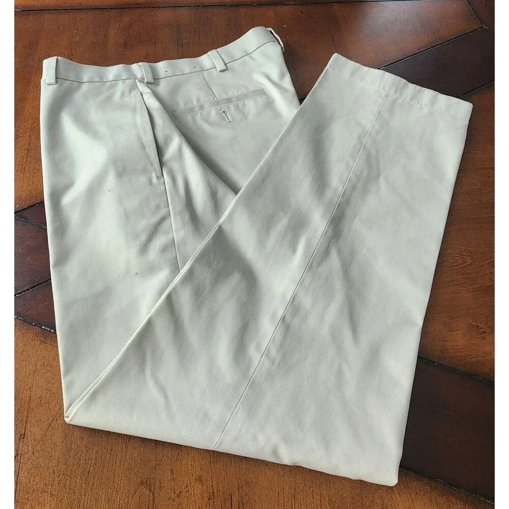 Brooks Brothers Light Weight Advantage Chino Clark Men Khaki Pants Size 34x32
